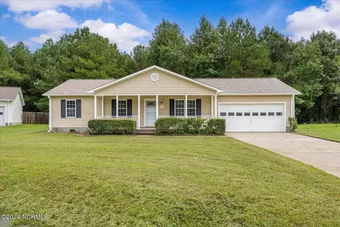 116 Howell Dr, Jacksonville, NC 28540