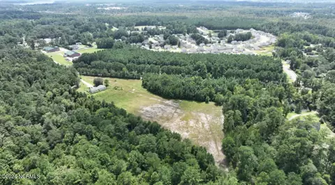 1040 Old Mill Rd NE, Navassa, NC 28451