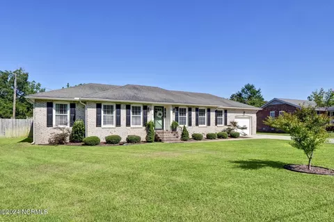 215 Ginger Rd, Wilmington, NC 28405