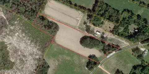 1059 Juniper Rd, Newton Grove, NC 28366