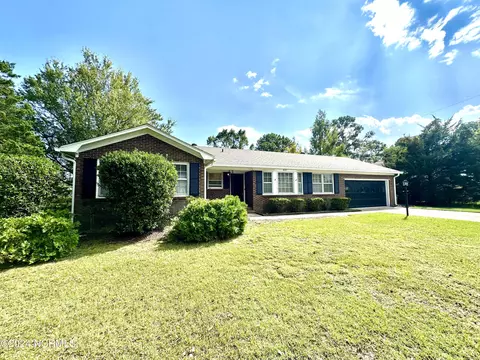 401 N Colony Cir, Wilmington, NC 28409