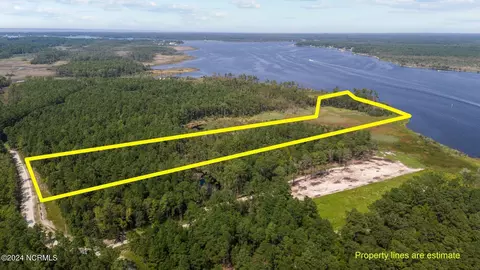 513 Prichard Ave, Havelock, NC 28532