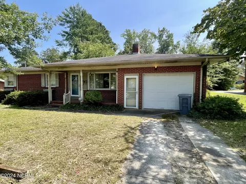 Exterior - 202 E Vance St, Williamston, NC 27892 photo 1 of 6