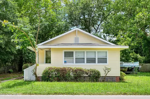 125 Greenville Ave, Wilmington, NC 28403