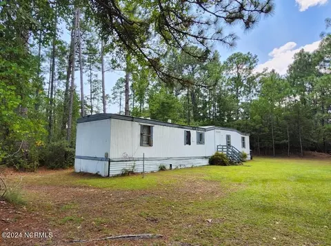 285 301 Bluebird Rd, Southport, NC 28461