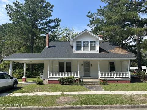 3418 S Jefferson St, Fountain, NC 27829