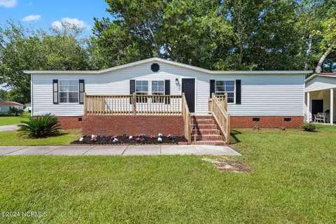 1074 Waterview Ln SW, Carolina Shores, NC 28467