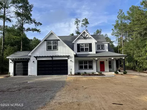 225 Carmine Rd, Whispering Pines, NC 28327