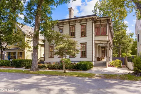 616 E Front St, New Bern, NC 28560 photo 5