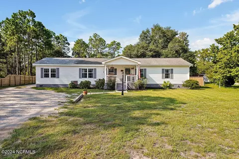 772 Cherokee Rd, Southport, NC 28461