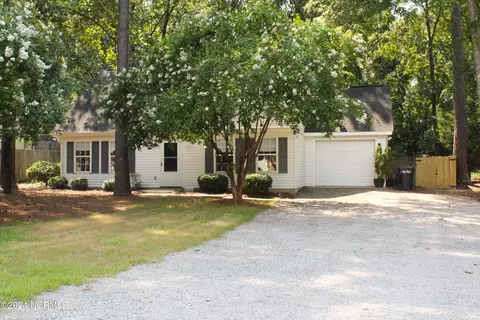 235 Gun Club Dr, Pinehurst, NC 28374