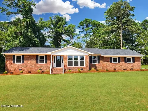 203 Leon Dr, Greenville, NC 27858
