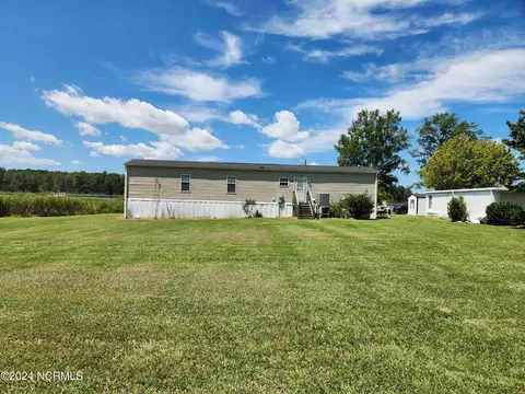 58 Pelican Dr, Aurora, NC 27806