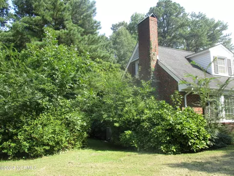 Exterior - 547 S Fourth St, Macclesfield, NC 27852 photo 2 of 2