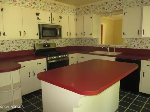 Kitchen - 547 S Fourth St, Macclesfield, NC 27852 photo 1 of 1