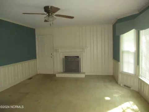 Living - 547 S Fourth St, Macclesfield, NC 27852 photo 1 of 3