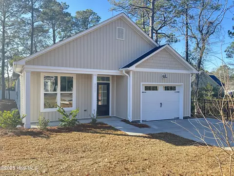 3077 Oak Dr SW, Shallotte, NC 28470