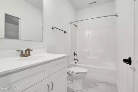 Bath - 116 Stratford Pl, Hampstead, NC 28443 photo 2 of 6