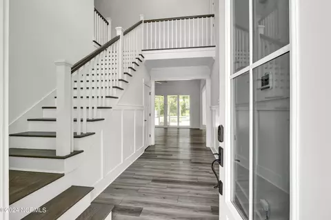 Entry Way - 116 Stratford Pl, Hampstead, NC 28443 photo 1 of 3