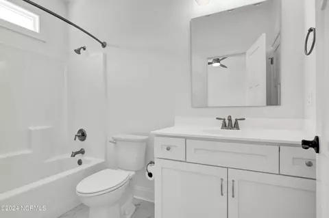 Bath - 116 Stratford Pl, Hampstead, NC 28443 photo 1 of 6