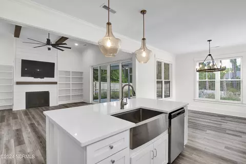 Kitchen - 116 Stratford Pl, Hampstead, NC 28443 photo 3 of 3