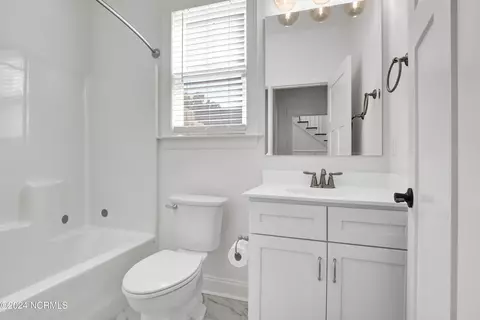 Bath - 116 Stratford Pl, Hampstead, NC 28443 photo 3 of 6