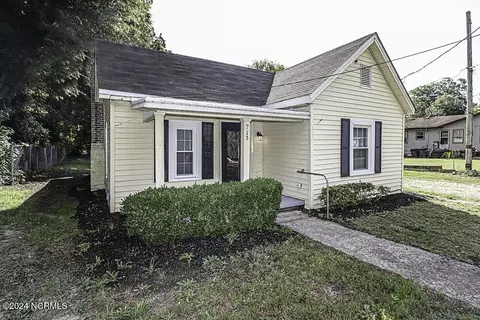 715 Columbia Ave, Rocky Mount, NC 27804