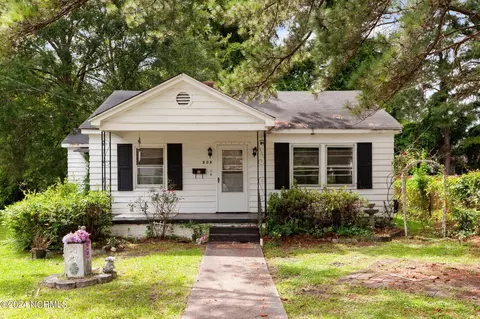 808 Pollock St, Kinston, NC 28501