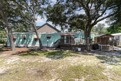 7702 E Oak Island Dr, Oak Island, NC 28465