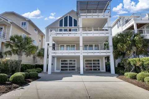 910 S Lumina Ave, Wrightsville Beach, NC 28480