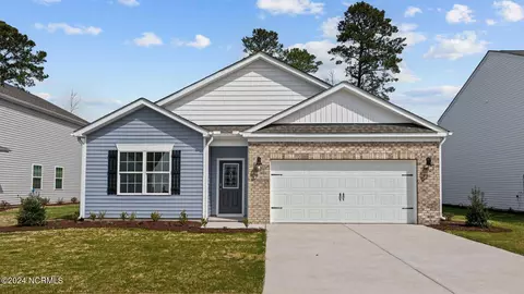 417 Lake Tyler Dr, New Bern, NC 28560