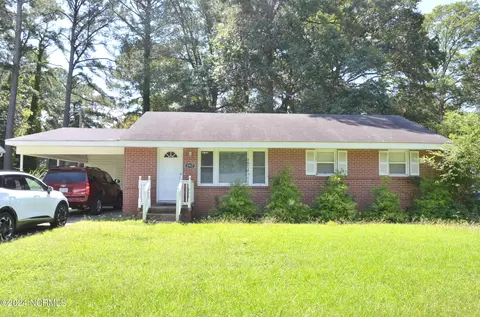 1917 Beverly Rd, Rocky Mount, NC 27801