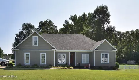 4963 Shepherds Way Dr, Red Oak, NC 27868