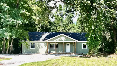 220 Blue Creek School Rd, Jacksonville, NC 28540