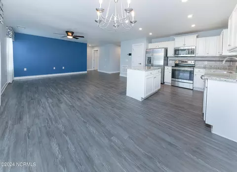 Living - 103 Hidden View Loop, Moyock, NC 27958 photo 4 of 5