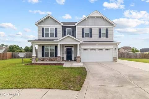 410 Zircon Ct, Jacksonville, NC 28546