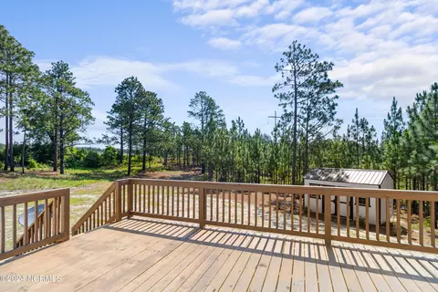 681 Hoffman Rd, West End, NC 27376 photo 9