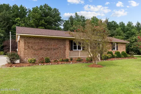 Exterior - 1343 Nc Hyw 102, Ayden, NC 28513 photo 2 of 6