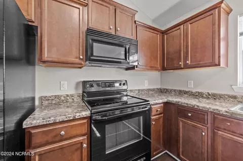609 Parsley Dr, Hubert, NC 28539 photo 10