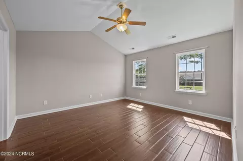 609 Parsley Dr, Hubert, NC 28539 photo 13