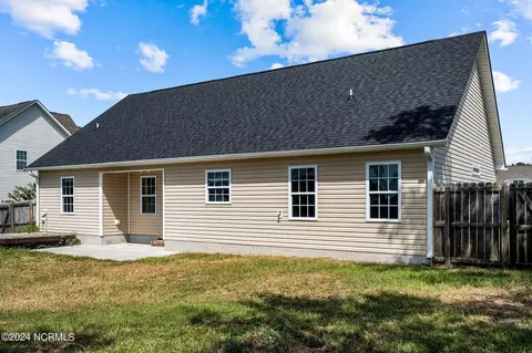 609 Parsley Dr, Hubert, NC 28539 photo 35