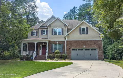 688 Titlark Ct, Vass, NC 28394