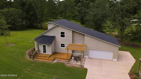 Exterior - 562 Richlands Loop Rd, Richlands, NC 28574 photo 4 of 4