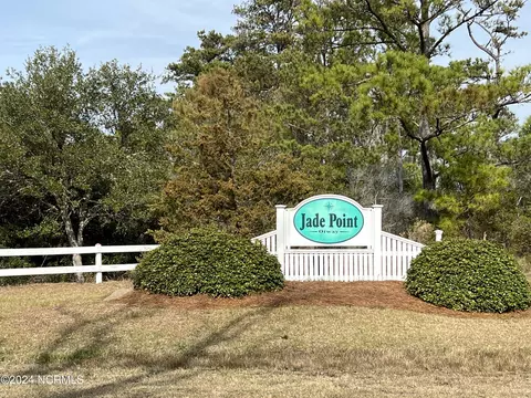 108 Jade St, Beaufort, NC 28516