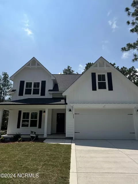 544 Bald Eagle Dr, Vass, NC 28394