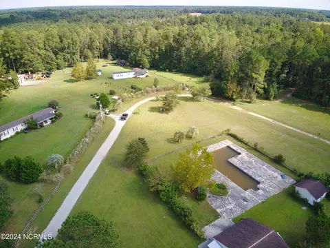 67 Harbour Drive, Tabor City, NC 28463