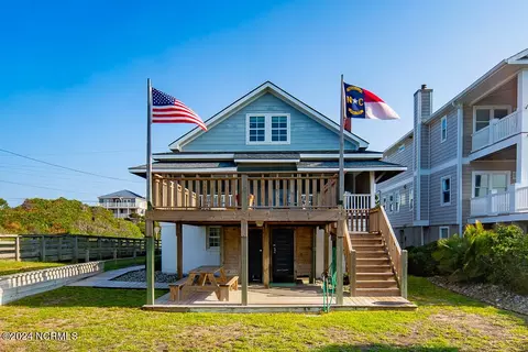 Exterior - 200 E Boardwalk Blvd, Atlantic Beach, NC 28512 photo 2 of 6