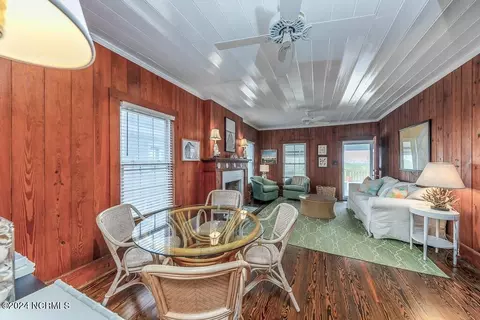Dining - 200 E Boardwalk Blvd, Atlantic Beach, NC 28512 photo 2 of 2