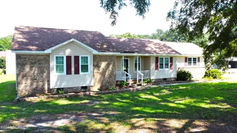 266 Riverbend Rd, Goldsboro, NC 27530