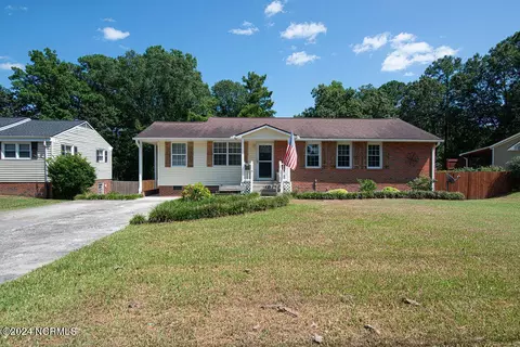 1016 River St, Jacksonville, NC 28540